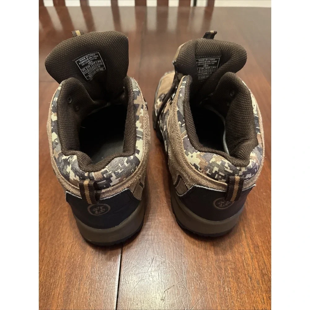 Nevados Tucson WP Mid Hiking Boots Digital‎ Camo Waterproof Men's Size 10.5